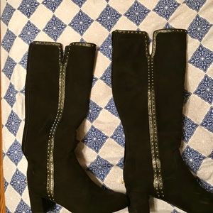 Black studded suede boots 7.5